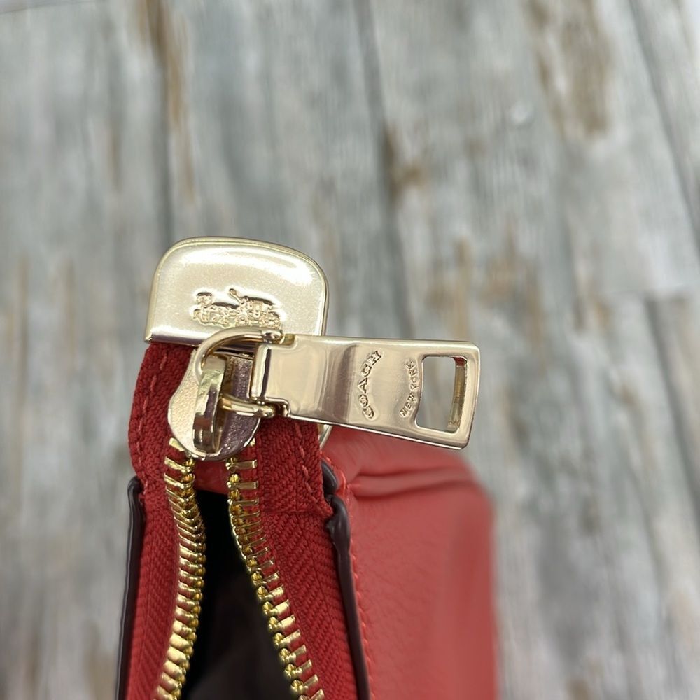 Coach Teri Hobo Shoulder Bag Pebble Leather Purse Red - Picture 10 of 10